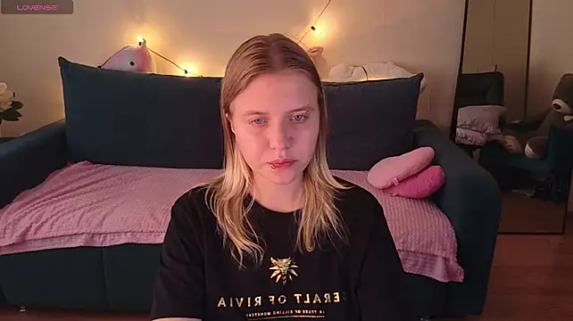 XXX chat uživo modela Viki_Charm