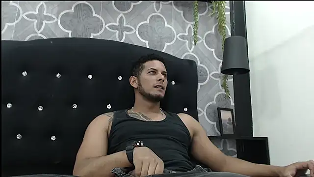 צ'אט XXX בשידור חי של Chris_Dick23