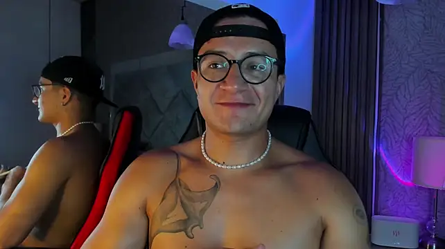 Chat XXX ao vivo de Hassbyd