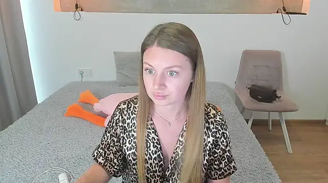 Kitkatvel's Live XXX Chat