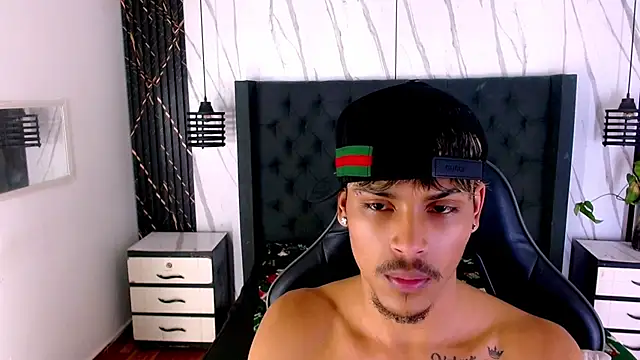 دردشة Angel_foxc13 الجنسية المباشرة