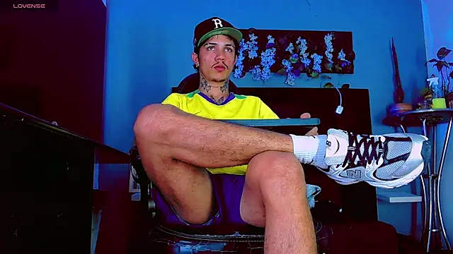 HannibalLester live XXX chat