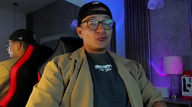 Chat XXX ao vivo de Hassbyd
