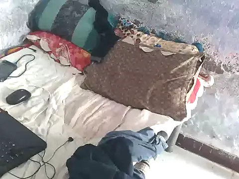 ROCOGUJUBULL Adlı Modelin Canlı XXX Sohbeti