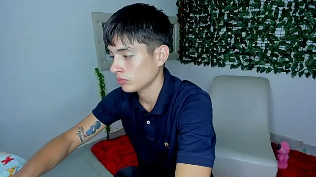 XXX chat uživo modela The_beby_guy