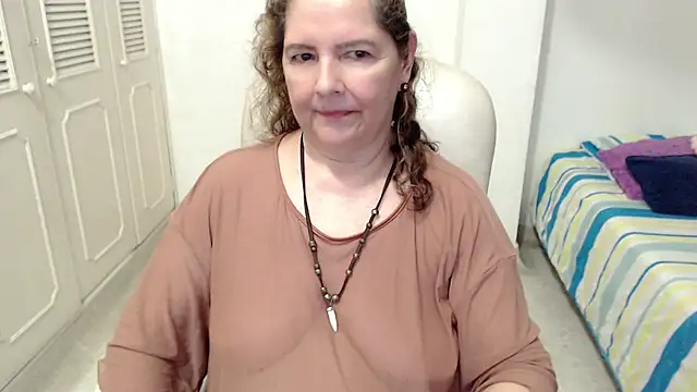 Chat +18 de leonela_69 ao vivo