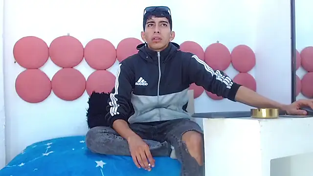 Chatroom XXX en direct de Drake_Jack