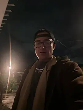 Chat XXX ao vivo de Hassbyd