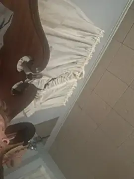 צ'אט XXX בשידור חי של 19JaSon83