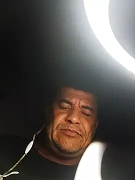 Chat +18 de tarra122 ao vivo