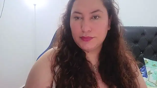JANNAH_MARTINEZ's Live XXX Chat