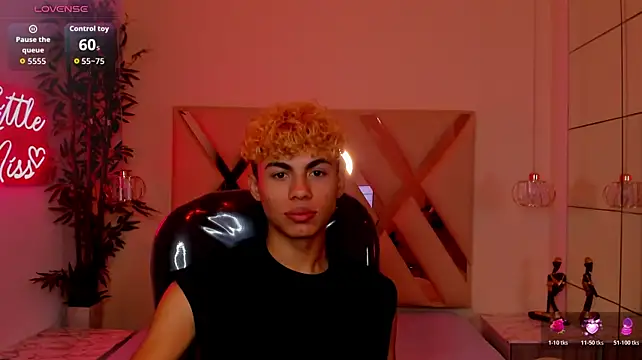 Anyelo_Twink Obrolan Langsung XXX