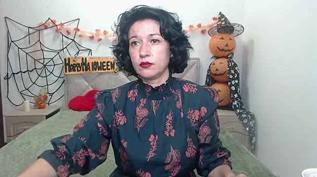 XXX chat uživo modela CameronEnns