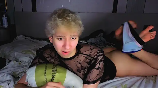 Timothy_Fox Adlı Modelin Canlı XXX Sohbeti