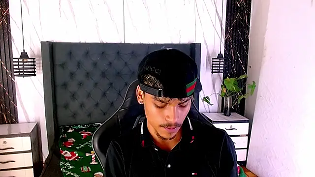 Angel_foxc13 Chat XXX live