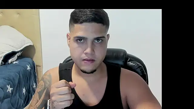 Chat XXX Live Latinboyco77