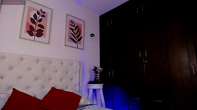 Chat +18 de Barbie_Goddess ao vivo