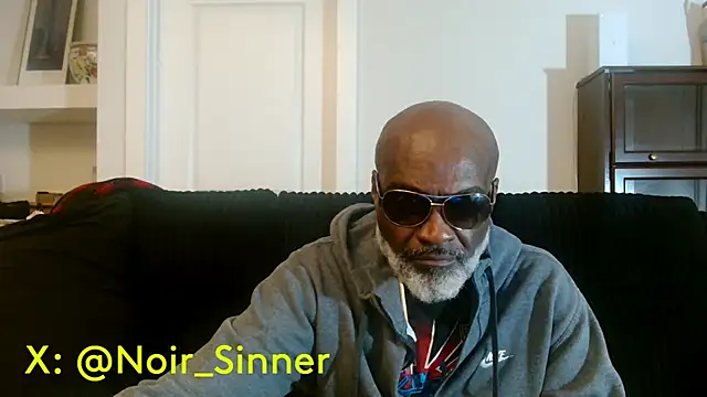 sinnernoir's Live XXX Chat