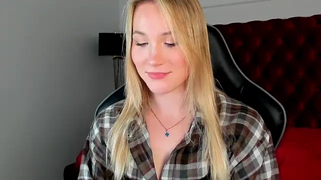 ElaraVoltage – Live XXX-chat