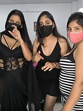 Velvett_vixens Show Webcam