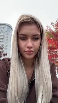 دردشة KikiWatson الجنسية المباشرة