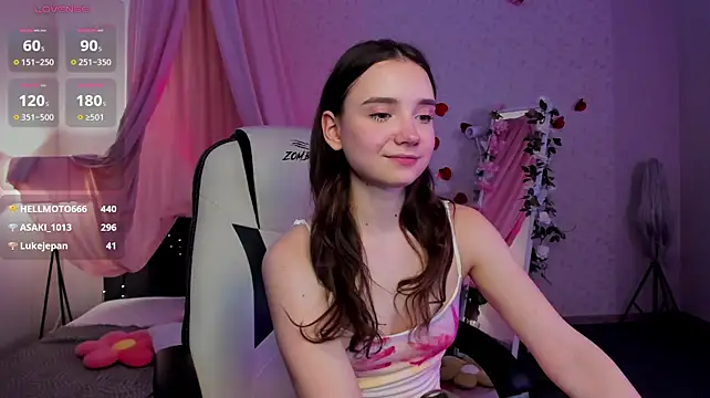 Elvienne Chat XXX in diretta