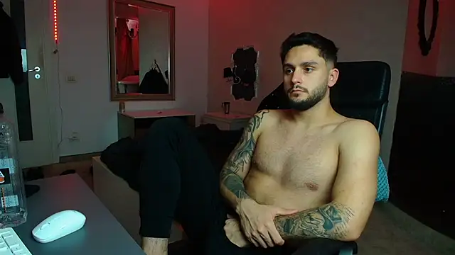 TroyWadee: απευθείας συνομιλία ΧΧΧ
