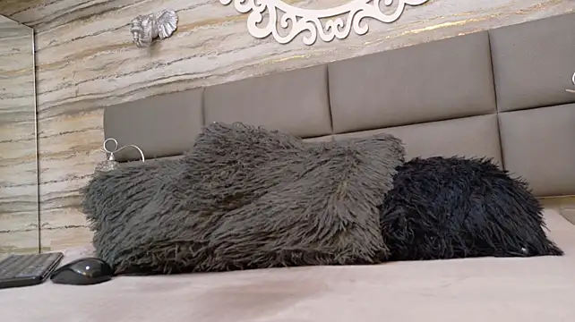 XXX chat uživo modela danthewolf