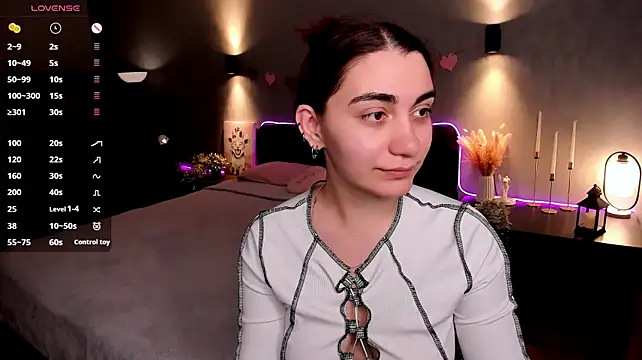 Chat XXX en directo de hannacheekss_
