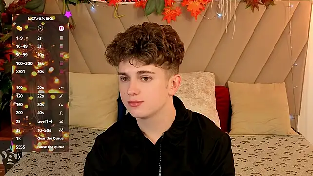 Miless_Cooper Live XXX-chat