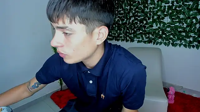 Chat XXX en directo de The_beby_guy