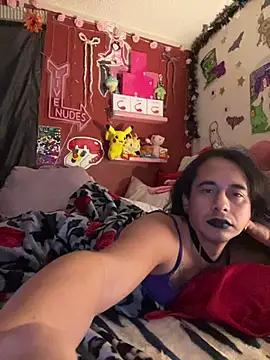 แชท XXX สดของ TranSexualJade95
