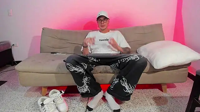 Онлайн чат XXX Vlad__night