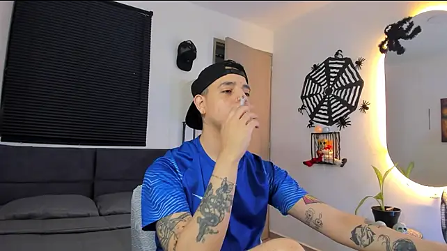 alejandro_calderon1 现场XXX聊天