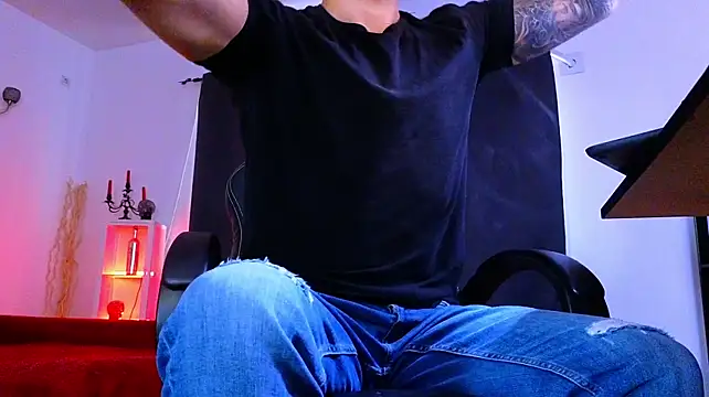 MightyAaron66 在線直播表演