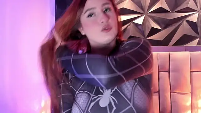 XXX chat uživo modela megan_whitee__