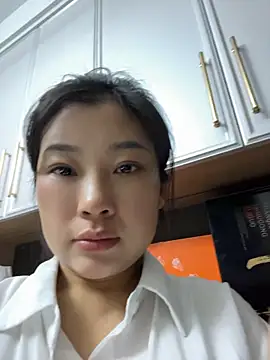 Lajiao-55's Live XXX Chat