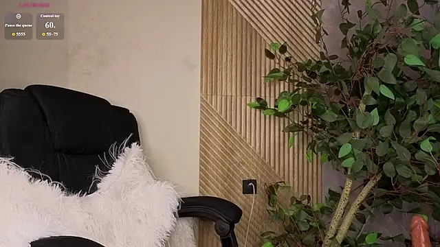 Chat XXX Live Nikki_Mi1k