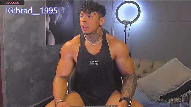 bradley_smithのライブXXXチャット