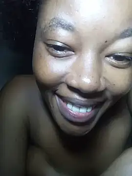 XXX chat uživo modela Kenyangirl25