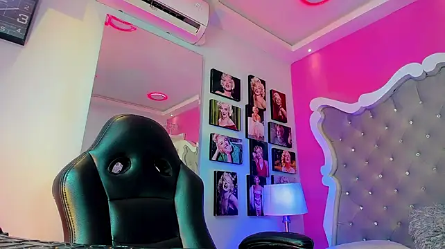 Chat XXX en directo de AmbarSaeki