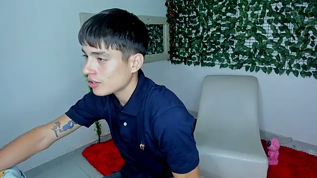 XXX chat uživo modela The_beby_guy