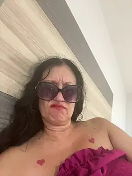 XXX chat uživo modela TheDime