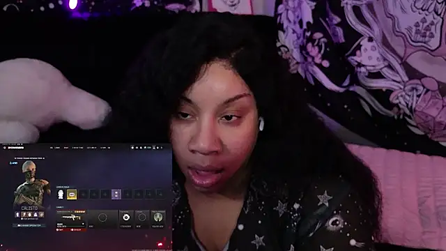 Chatroom XXX en direct de RoxieVoss