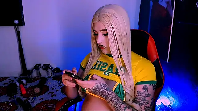 bubble_red's Live XXX Chat