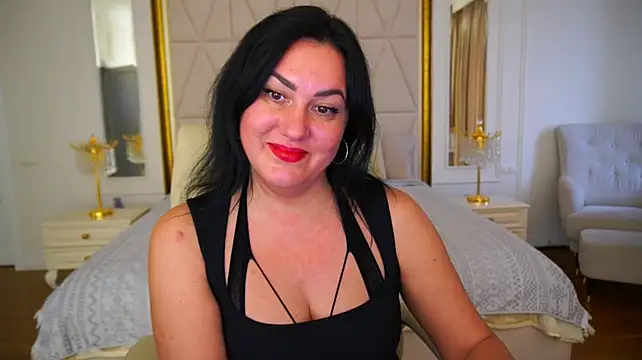 VelvetLuck Adlı Modelin Canlı XXX Sohbeti