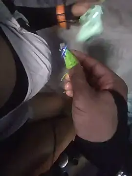 Czat XXX na żywo – Marl33_Ch33ks