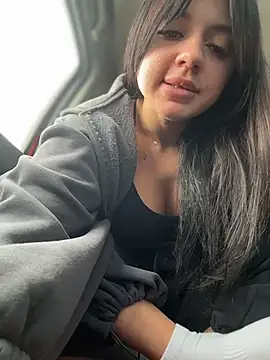 Chat +18 de JulliaVegas ao vivo