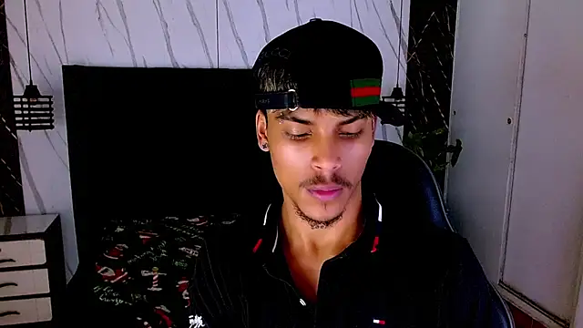 Chat XXX ao vivo de Angel_foxc13