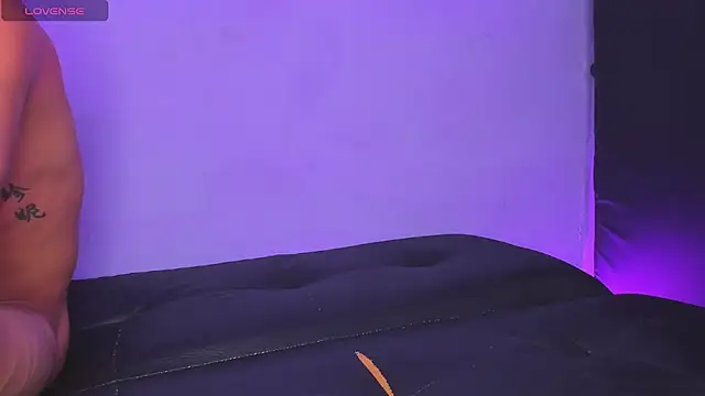 WhyNotDestroy Chat XXX live